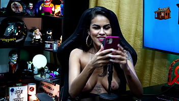 Preview 2 of Creampie At Porn Tube - Bia Hot Avalia o Pau do Ruan,  ser&aacute_ que ela gostou? - Podcast P&aacute_pum no Barraco! - Completo no Sheer - XVIDEOS RED