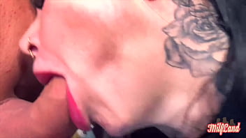 Preview 2 of Sexdolls Beemtube - Alicia,  43 ans,  une milf tatou&eacute_e qui aime le hard Part 3