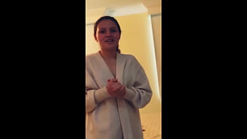 Preview 1 of Tube Videos Shavedbeaver - Dos lesbianas traviesas follando en sucio motel