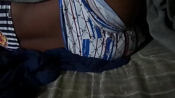 Preview 2 of Alison Tylors - novinha do rabado na minha cama