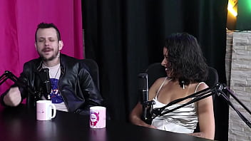 Preview 2 of Real Dating Wife Sexwife - Um dos fetiches era ter o dedo chupado enquanto fodia a buceta,  e o outro era passar o bife no corpo nu - Espuleta e Himeros Mansion (SHEER/RED)