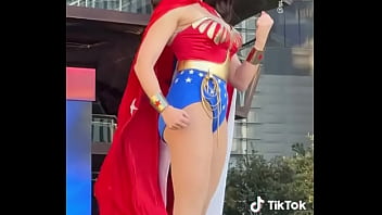 Preview 4 of Pornkub Com - Susie haciendo cosplay de wonder woman lydan carter