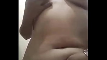 Preview 1 of Dragon Ball Gt Xxx - Me grabe en la ducha y me masturbo para m&iacute_ vecino