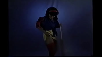 Preview 1 of Triootje - Snow White Striptease