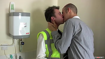 Preview 1 of Nn Retro Porn - Europeans Jamie Rae and Nick Hill ass breed in office toilet