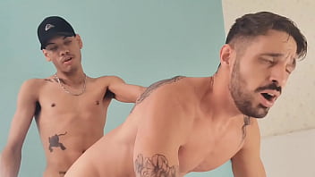 Preview 1 of Download Xxx Asian - 20 cm de rabo no meu cuzinho com leite