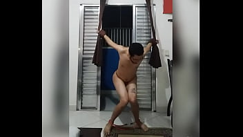 Preview 3 of Anal Eye Blu - Minhas bolas vs um el&aacute_stico