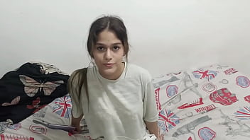 Preview 1 of Kelly Tylor Long Nails - Mi peque&ntilde_a hermanastra me pide que nos grabemos follando duro para enviarle el video al novio de ella que le fue infiel. Me vengo en su culo.