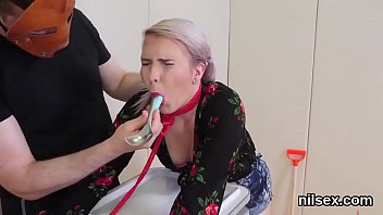 Preview 2 of Estudiantes De Colegio Cogiendo - Magrinho sentando gostoso no dotado
