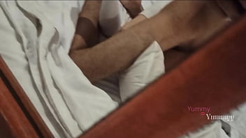 Preview 2 of Coco Valdemar - Mueve sus ricas nalgas mientras la penetr&oacute_,  est&aacute_ joven le encanta ser penetrada por chicos mayores