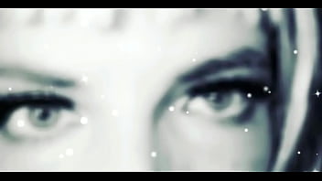 Preview 4 of Cowarfdly Woman - de quem s&atilde_o esses olhos de menina?