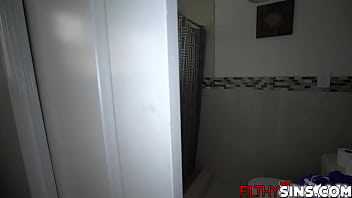 Preview 1 of Blonde In Shower Choke - Peter Green fucked  slutty Rachael Cavalli until he blows a load all over her face