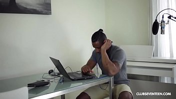 Preview 1 of Xxx Shoting Records - Beautiful Latina Serves BBC for Lunch