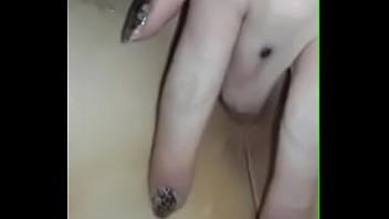 Preview 3 of Bunny Buttplug - Safada gozando e mostrando o cu piscando