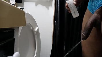 Preview 1 of Cherdin - Pissing and Cumming