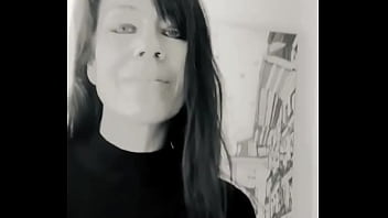 Preview 3 of Wwwkiss Sex - Une journ&eacute_e intense s&rsquo_annonce ! Ce soir un rendez-vous coquin dans ma chambre d&rsquo_h&ocirc_tel avant la soir&eacute_e #gangbang au ...