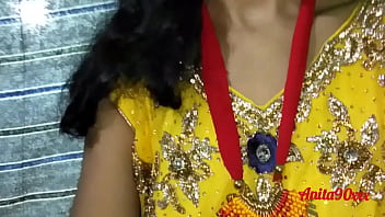 Preview 1 of Ww Sox Video Com - Indian bhabhi Amazing fuck in yellow salwar