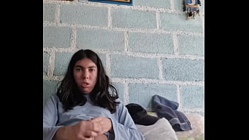 Preview 2 of Soti Hue Bhabii Ko Choda - Una paja en mi cumplea&ntilde_os por no tener regalos