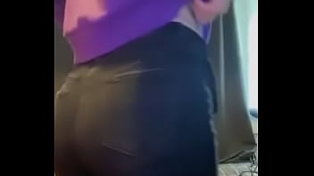 Preview 1 of Defloration Long - Shaking my ass