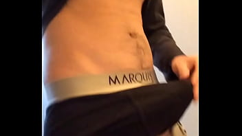 Preview 2 of Orgasme De Ma Femme - Verga dura apenas cabe en mi boxer