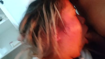 Preview 4 of Teen Hardcore Abuse - Coloquei a novinha pra engolir tudo.