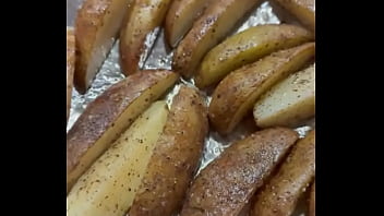 Preview 4 of Ninas Arechas Com Porno - Dinner ??? Gemista ?