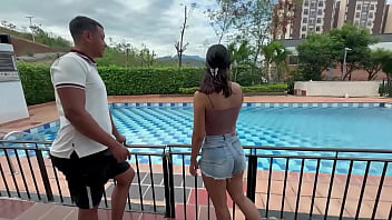 Preview 2 of Indian Bhabhi And Yng Six - me escondo en la ducha de mi peque&ntilde_a hermanastra y termino d&aacute_ndole la mejor follada de la vida,  hasta correrme en su cara