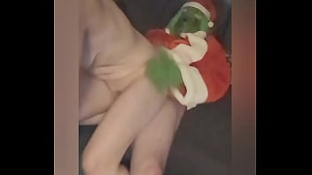 Preview 4 of Black Fuck Girl On Sleep - Watch is Danielle. Roy has her way with the Grinch,  she&#039_s one sexy kinky freaky goddess of a wife and puts the fuck down on the Grinch