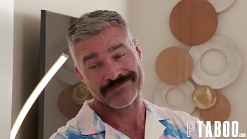 Preview 3 of Nxxvx - Sunburn Risk: Axel Creams Bella&rsquo_s Tight Cunt!