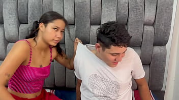 Preview 1 of Squrt Alot - mi peque&ntilde_a hermanastra quiere sabe que se siente estar con un gay y me le corro en la cara