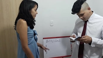 Preview 1 of Anal Shoot - ME FOLLO A MI PROFESOR DESPUES DE CLASES Y LO HAGO CORER EN MI