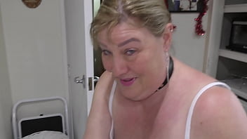 Preview 1 of Gir Gym - Pin the tail up the bitch and watch her piss while she suck Master&#039_s cock