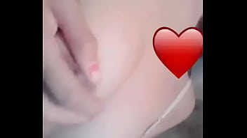 Preview 1 of Size Usa - Werita se toca las tetas