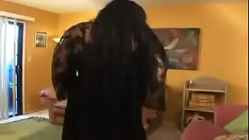Preview 1 of Indian Doctor Patient Sex - கொழுத்த பாப்பா சப்பி அம்மா புண்டையில் ஓழ்க்கும் மகன் Tamil sex