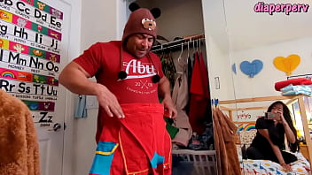 Preview 3 of Brazess Vedio - ABDL Donny packing for Capcon ageplay convention this week