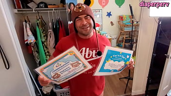 Preview 4 of Brazess Vedio - ABDL Donny packing for Capcon ageplay convention this week