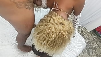 Preview 2 of Gushing Tube - Meu cu rasgado no menage e chupei a bucetetinha da Thai Kalifa leo ogro (completo no Red)