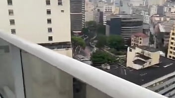 Preview 2 of Tamil Actor Suriya Pirn Video - ERA S&Oacute_ UMA VISITA NA CASA DO MEU AMIGO CAIO MAS ACABEI COMENDO ELE NA VARANDA DO APARTAMENTO
