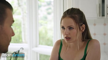 Preview 1 of Sleeping Midget - Naughty Stepsis,  Scarlett Sage Wants Her Step brother&#039_s Codey Steele Hard Cock - REALITYJUNKIES