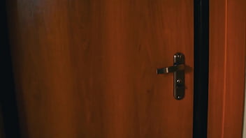 Preview 1 of Running Man Actress - Fucked a neighbor in the entrance
