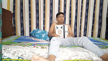 Preview 1 of Proper Blush - Entro al cuarto de mi hermanastro para verificar una tarea,  y me doy cuenta que el puto se estaba masturbando mientras estudiaba - Parte 1