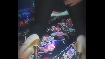 Preview 1 of Money Mom Boobs - Sharon esposa caliente de 40 a&ntilde_os trabaja como recepcionista en una cl&iacute_nica cerca del metro San Joaqu&iacute_n siempre llega ansiosa de trabajar para vestirse como Puta y su marido solo le mame el culo