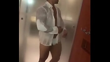 Preview 4 of Sexy Vicki Chase Need To Be - go go boy tony vinny
