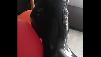 Preview 4 of Pakstanmommy Sex - Veve performs balloon popping in latex stockings with a sharp