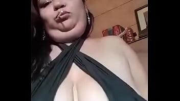 Preview 4 of Daniella Kelly - Gorda ense&ntilde_a tetas