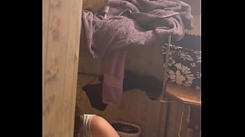 Preview 1 of Sexy Mummy In India - Spying on my girl as she shaves her pussy
