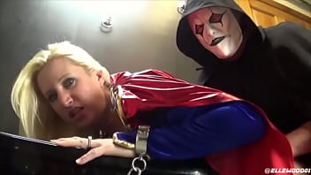 Preview 3 of Kitkat Avantgarde Extreme 7 - supergirl doggy