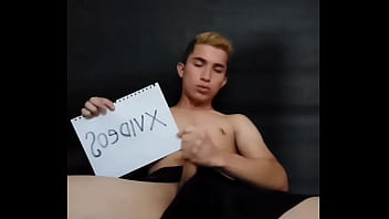 Preview 3 of Sexsy Busty Mom Teaching Her - V&iacute_deo de verificaci&oacute_n