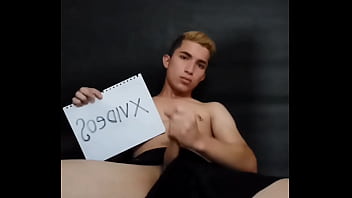 Preview 4 of Sexsy Busty Mom Teaching Her - V&iacute_deo de verificaci&oacute_n