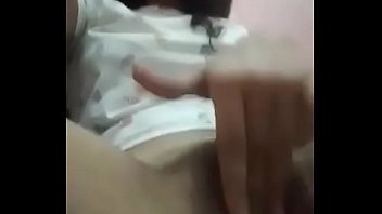 Preview 1 of Foot Feeet - Isabel se masturba